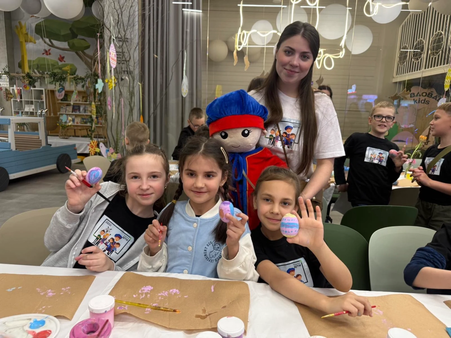 Від піци до етикету: досвід у ТЦ «Баобаб»